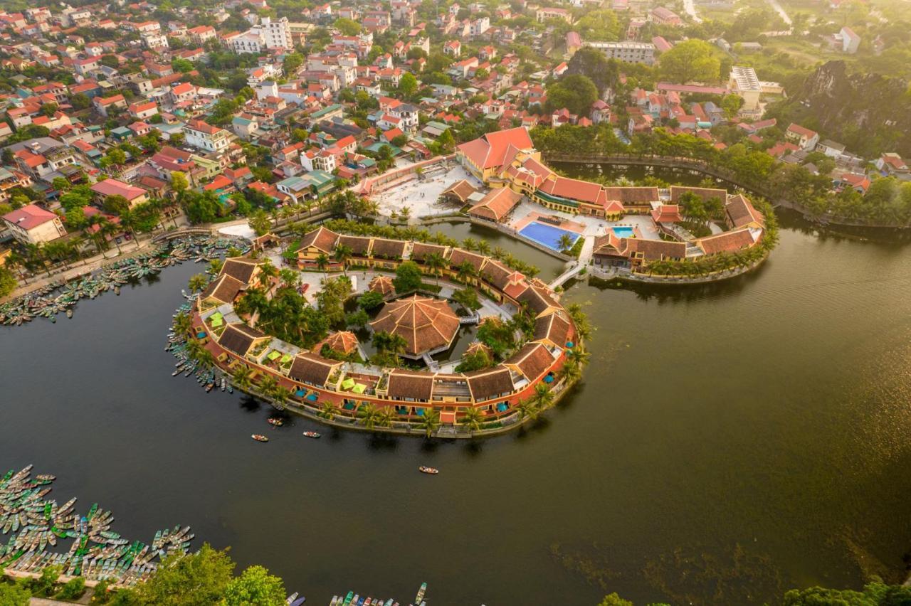 Emeralda Resort Tam Coc Ниньбинь Экстерьер фото