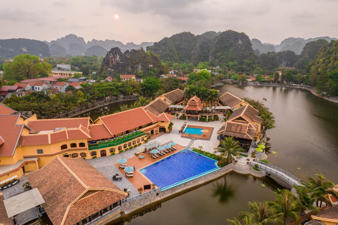 Emeralda Resort Tam Coc Ниньбинь Экстерьер фото